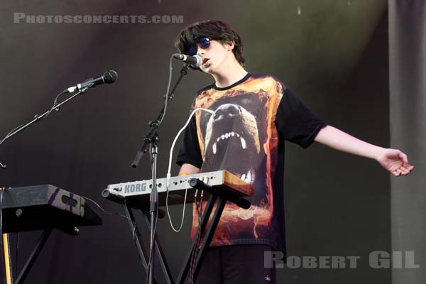 DECLAN MCKENNA - 2015-07-16 - PARIS - Parvis de l'Hotel de Ville - 